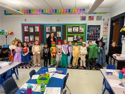 Kindergarten Halloween 2019e